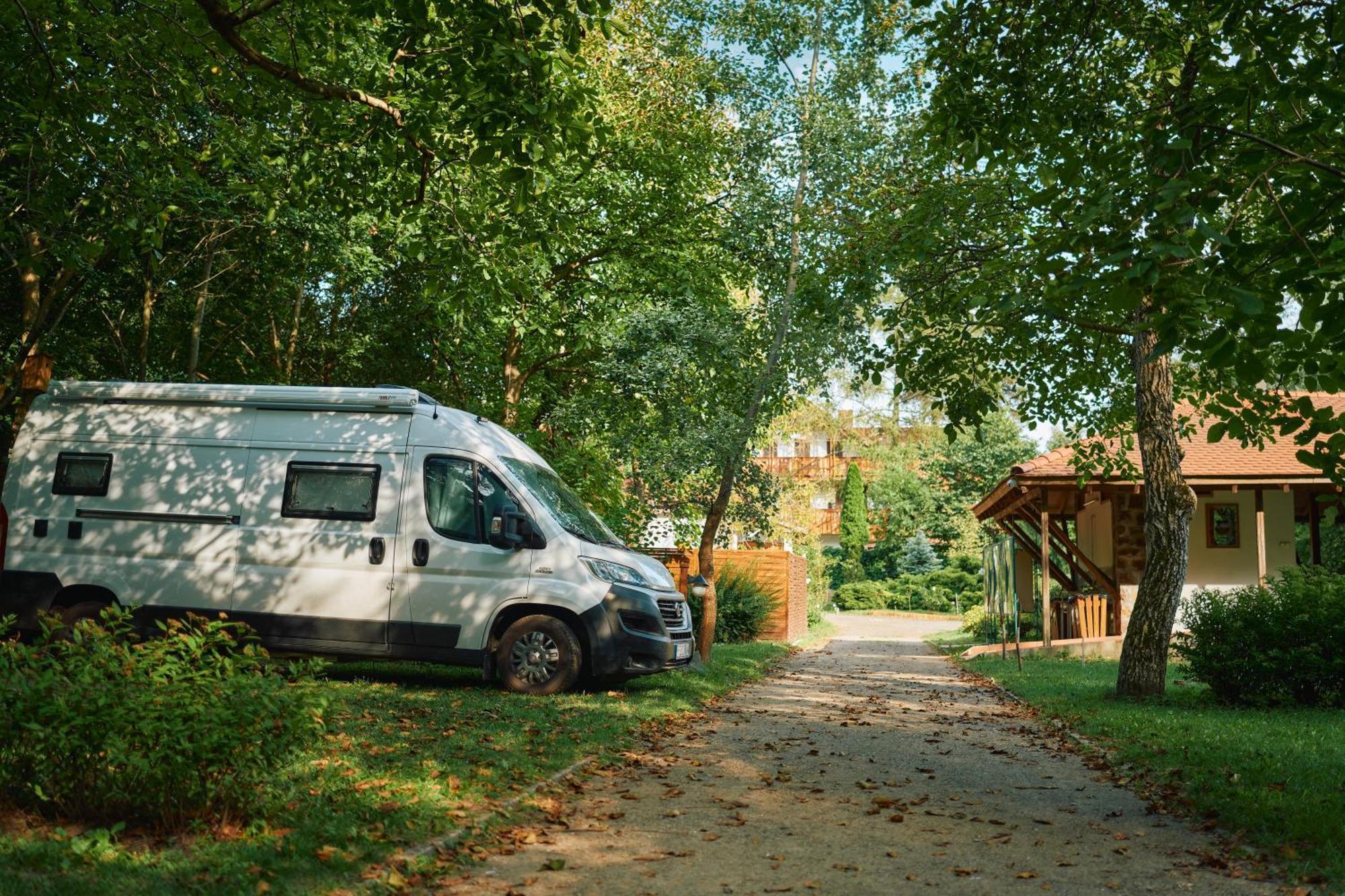 Oeko-Park Panzio, Kemping Es Rendezvenykoezpont Szarvaskő Εξωτερικό φωτογραφία